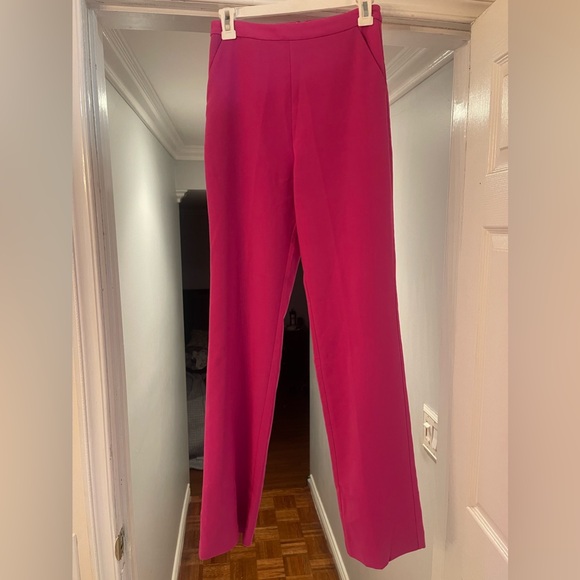 I’m reposhing these because they are a bit too snug and needed a bigger size - Picture 4 of 5